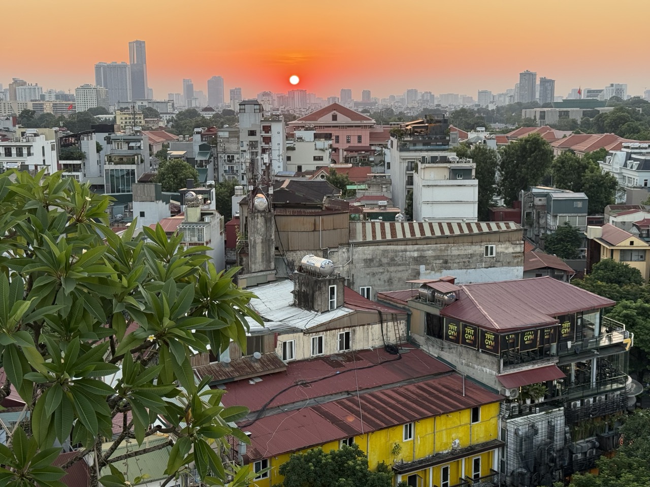Zonsondergang in Hanoi